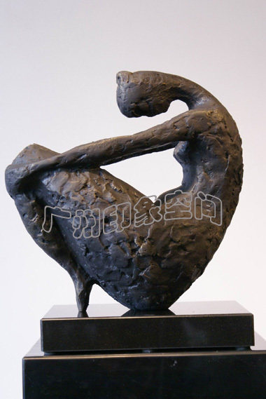 家装饰品/窗帘/地毯工艺摆设雕塑/抽象雕塑摆设