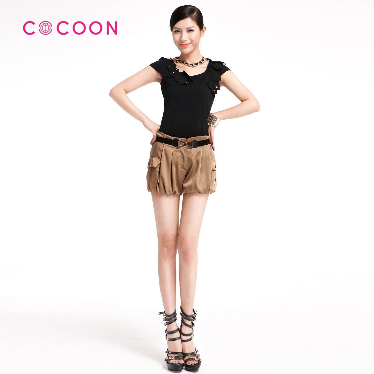 COCOON2012新品灯笼版型百搭木耳边腰头三分短裤212308020原价698