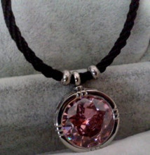 Promociones especiales Bulgari Bvlgari collar de diamantes collar de piedras preciosas collar rosa de cristal
