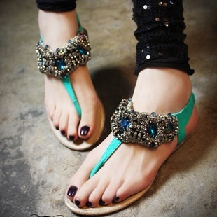  意米思 奢华宝石水钻无敌赞罗马夹脚平跟凉鞋 夹趾平底凉鞋