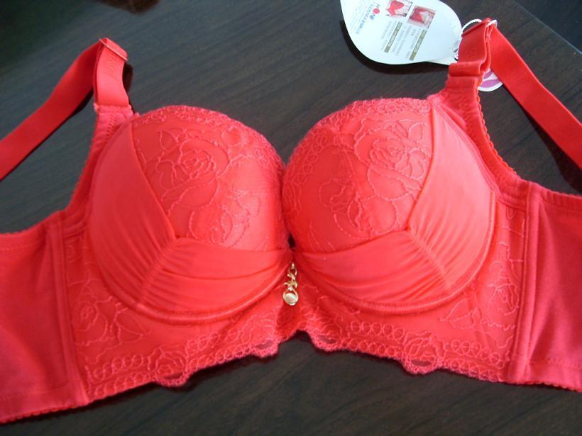 <em>文胸</em>,全罩杯 超薄 无痕<em>运动</em>型<em>内衣</em> 无钢圈<em>文胸</em>,