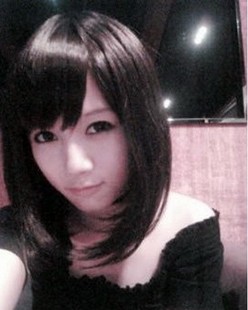 【评价】玫瑰雨假发 齐<em>刘海</em>反<em>翘</em>式梨花头 爆! 