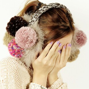 Sold exclusively! Super cute unique design and colorful bump color  ball ball weaving  ear sets