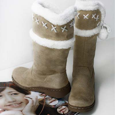 <em>女鞋</em>雪地靴好人缘,09冬款华奴天奴-巴特洛右侧