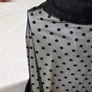 黑色白色 柔软经典圆点网纱蕾丝布料服装面料