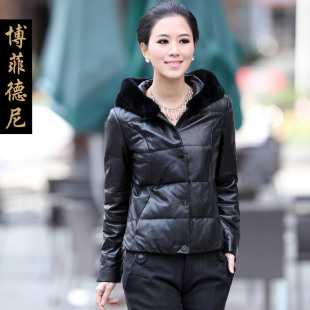  博菲德尼冬季新品 进口绵羊皮 真皮皮衣 女 短款獭兔毛带帽羽绒服