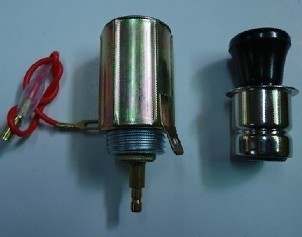 12V车载点烟器/汽车点烟器总成/点烟头加座加连接线在类目 汽车/用品/配件/改装, 汽车影音/车用电子/电器, 车用电子/电器, 车用点烟器中 - 来自Buy2taobao.com提供专业的淘宝代购服务