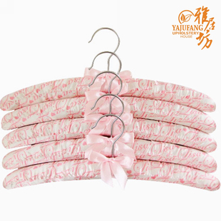 Fashion creative household items, agile workshop package Pouilly fabric hangers pink letter a single price