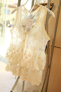 [马甲]♥D.H♥ 2012新款。叠穿必备 极品花朵蕾丝马甲 开衫 罩衫 特价。