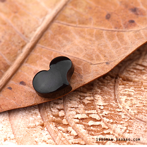 女黑色爱心无耳洞耳钉...