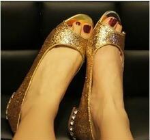 ����miumiu2012�¿��ɫ��Ƭ��Ƥ����ˮ��ƽ��С����������Ů��Ь