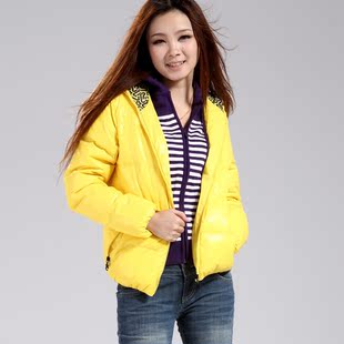 满200减60全民疯抢以纯正品 女装休闲连帽可爱短款羽绒服10421483