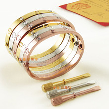 Cartier Cartier oro rosa collar Kuan regalos de cumpleaños par tornillo modelos calientes explosión