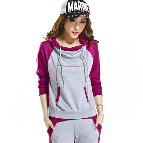 一1号店唯品会品牌<em>天猫</em>商城<em>女装</em>运动服<em>卫衣</em>套