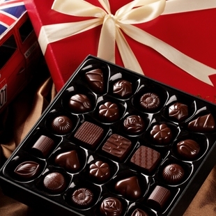  新年礼物 送手提袋&贺卡 纯脂黑夹心巧克力礼盒 送给心爱的TA