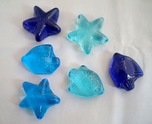 藍色海星 小魚 玻璃石 玻璃珠 魚缸 水族箱造景石頭 熱賣 1元1個在類目 寵物/寵物食品及用品, 水族世界, 魚缸等水族設備, 造景/裝飾中 - 來自Buy2taobao.com提供專業的淘寶代購服務