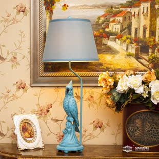 40 percent second kill! [American classical wind] Quiet nights retro old Parrot high quality resin table lamp