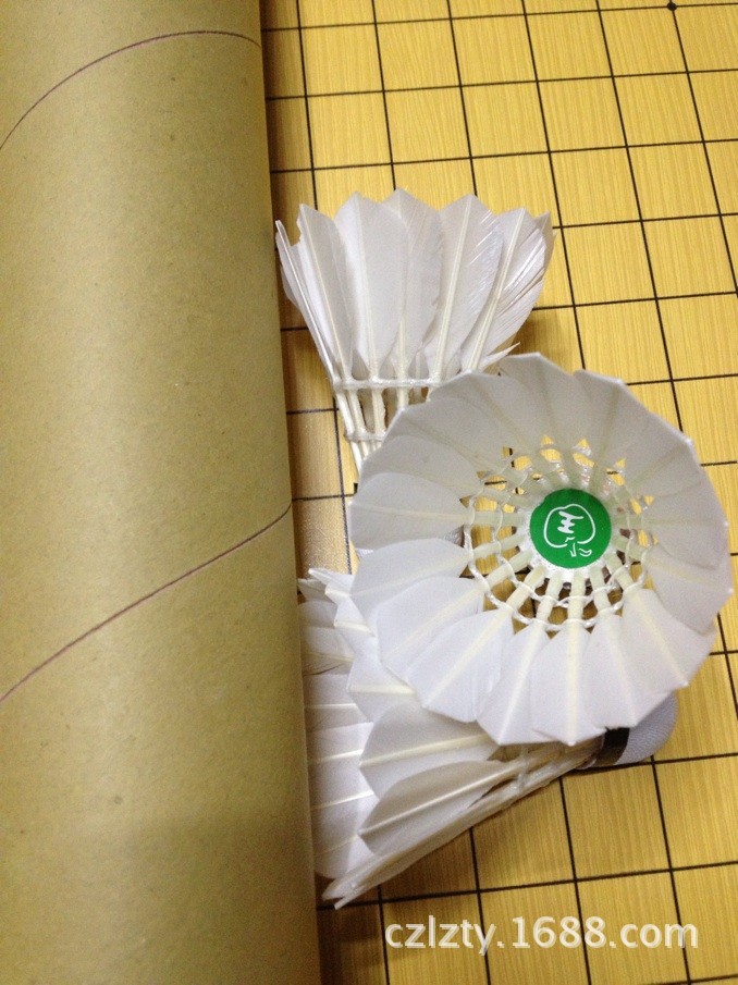 冲钻 正品训练羽毛球 白皮训练用球 12支简装 体育用品五桶包邮|msdalam kategori sukan/Yoga/kecergasan/bekalan peminat, badminton, badminton - dari Buy2taobao.com untuk memberikan perkhidmatan ejen Taobao profesional membeli