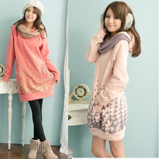 2012最新秋装女款卫衣...