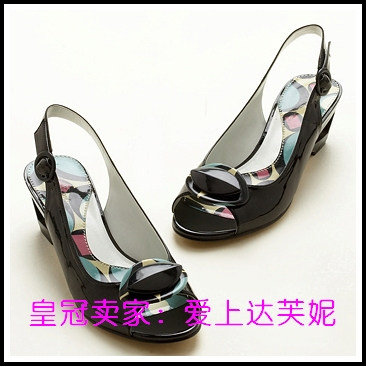<em>达芙妮凉鞋</em>*093066315,930663黑色*DAPHNE