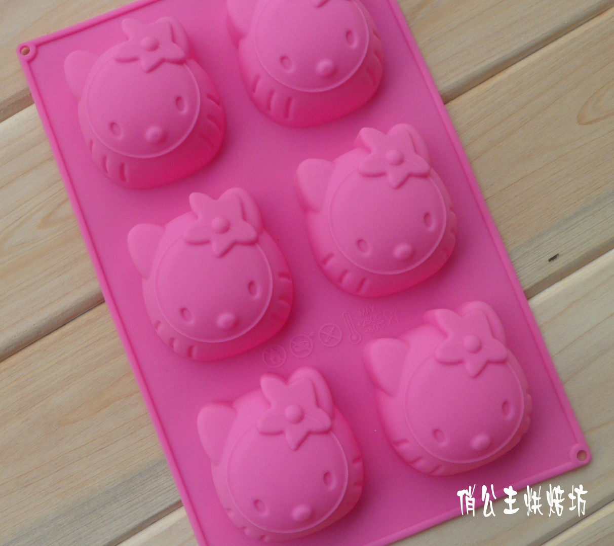 【批发价】 硅胶蛋糕模具 6连Kitty 小猫咪 布丁模 原价18.8元