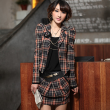 5皇冠 卓尔秀独家 2012春装新款女装 韩版泡泡袖修身大格子小外套