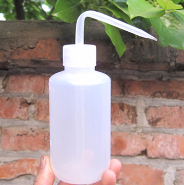 加水壶 吸水 机器加油小壶 家用 塑料 水壶250ml装500ml装在类目 鲜花速递/花卉仿真/绿植园艺, 园艺用品, 洒水/浇水壶中 - 来自Buy2taobao.com提供专业的淘宝代购服务