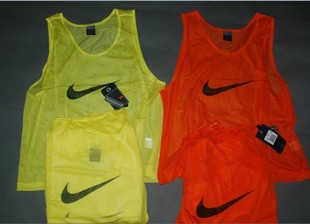 内部装备 耐克赞助中超球队分组训练背心 分队