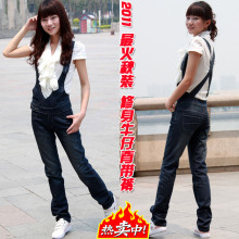 皇冠爆款春装女韩版潮超显瘦修身直筒牛仔背带裤大码背带牛仔长裤