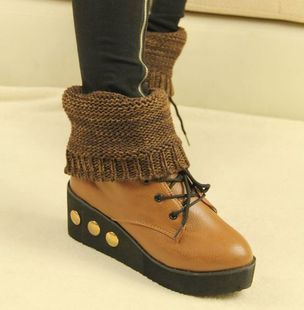 交叉绑带厚底松糕鞋...