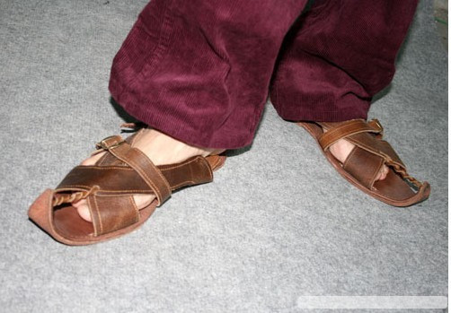 男鞋\/皮鞋\/休闲鞋凉拖2010新款发布 D&G鞋背