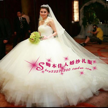 仿300米 抹胸拖尾超蓬 高档婚纱g801 28层 有超大蝴蝶结