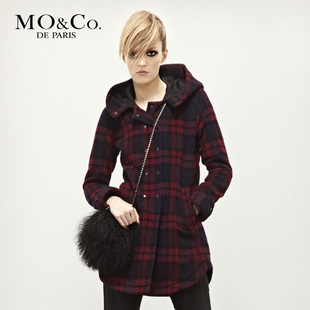 Mo＆Co. 摩安珂 M104OVC56 长款格子毛呢外套 连帽双排扣女外套