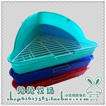 【皇冠信誉】龙猫兔兔厕所 方便耐用防尿喷厕所 颜色随机发货