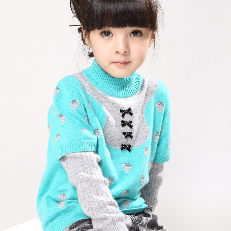 珍贝纯羊绒衫半高领草莓嵌花钻饰可爱 草莓女<span class=H>童装</span> T040