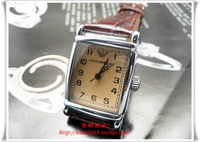 Armani Armani clásico reloj de cuarzo reloj cinturón de tres parejas en la mesa especial ofrece