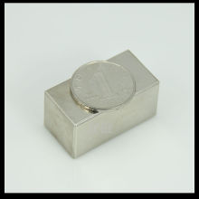 稀土永磁王 钕铁硼超强磁铁 强力磁铁 吸铁石 长方形F40x20x21mm