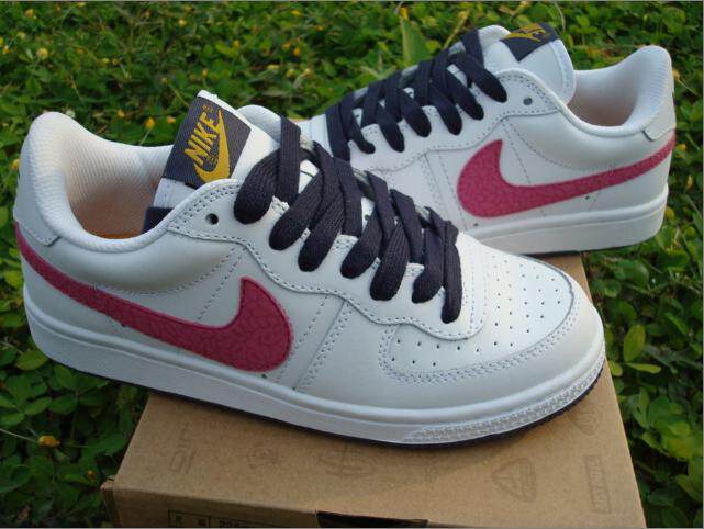��������Ů�� ��Ʒ�Ϳ��Ļ���Ь/NIKE ���¿�Ů������Ь