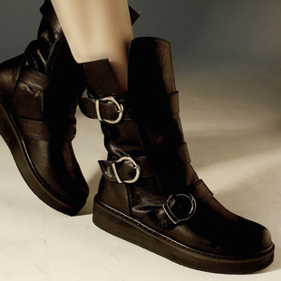 求购乐町模特穿的靴子(平底的有吗?)–淘宝鞋