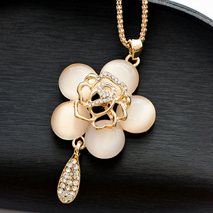 猫眼山茶花朵项链...