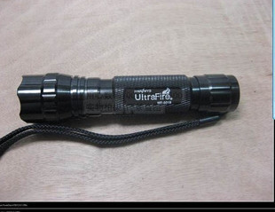 UltraFire 501B Q5 正白光 强光手电筒 五档调光 成品手电筒