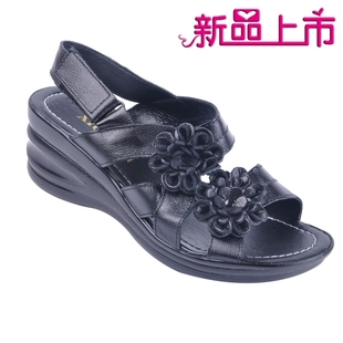  头层牛皮坡跟花朵女凉鞋夏季中跟凉鞋镂空真皮罗马凉鞋A2038