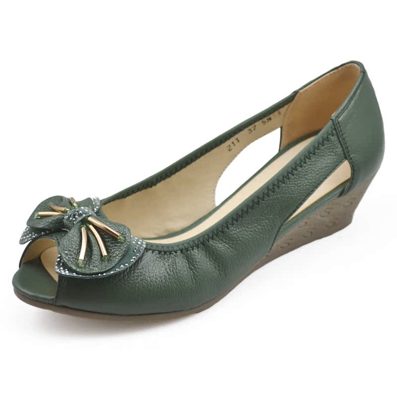 第一夫人同款凉鞋...