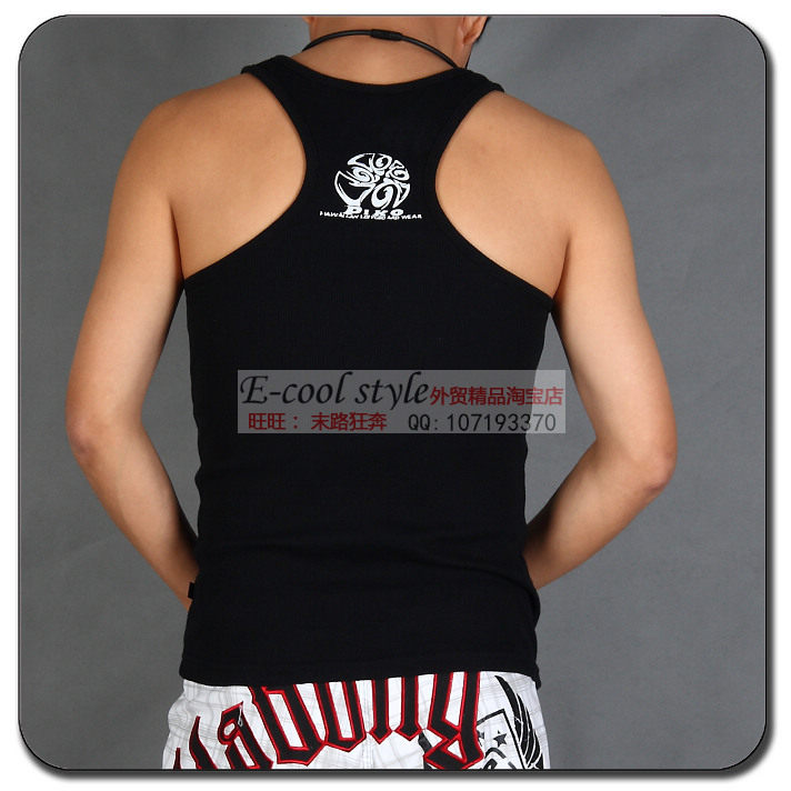 <em>男装棉马甲</em>达人必备,秋冬时尚撞色立领修身棉