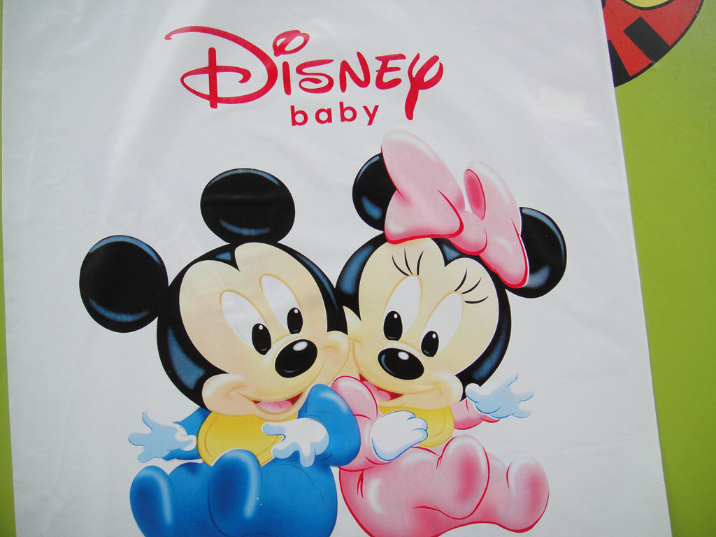 ⊙小熊维尼(Winnie the Pooh)★<em>迪斯尼少女装</em>⊙