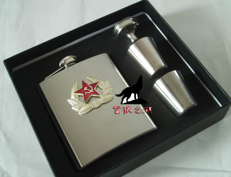 戶外便攜加厚7盎司出口俄羅斯不鏽鋼男士酒壺套裝在類目 ZIPPO/瑞士軍刀/眼鏡, 酒具中 - 來自Buy2taobao.com提供專業的淘寶代購服務