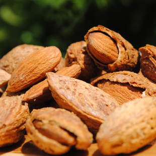  【4袋包邮】大食寨坚果零食 手剥薄壳NP级壳杏仁巴坦木巴旦木200g