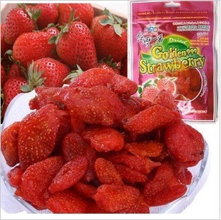  台湾进口特产 特价零食 台湾一番草莓干 有机 无农残 巨香 100g