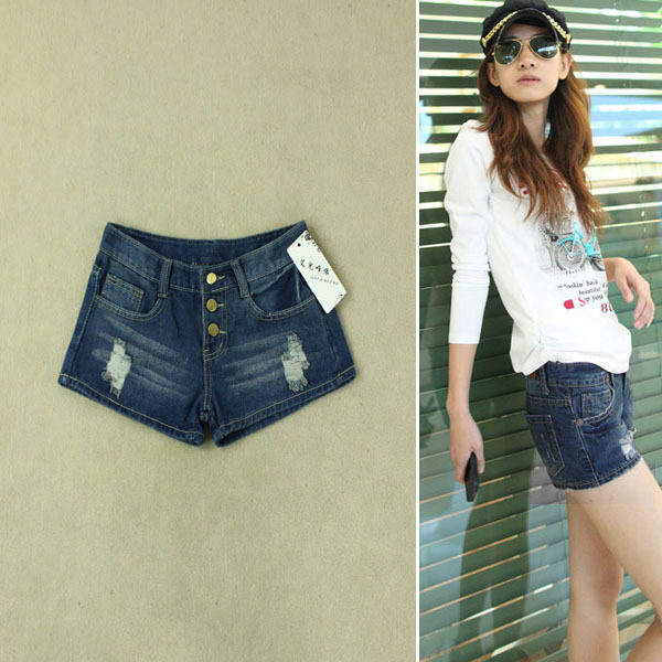 Korean version of the denim shorts, the hole denim shorts hot pants women jeans metal buckle worn was thin denim 807