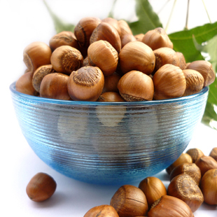  清仓！东北野生水漏小榛子250克！原味！香脆！买4份包邮！送钳子